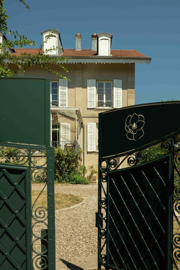 Le Parc Du Magnolia Bed and Breakfast Montbéliard Εξωτερικό φωτογραφία