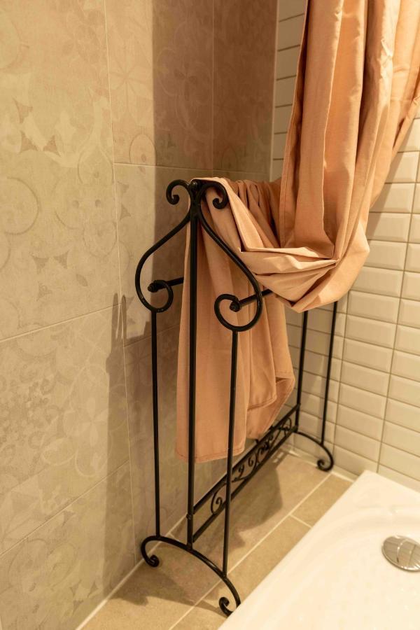 Le Parc Du Magnolia Bed and Breakfast Montbéliard Εξωτερικό φωτογραφία