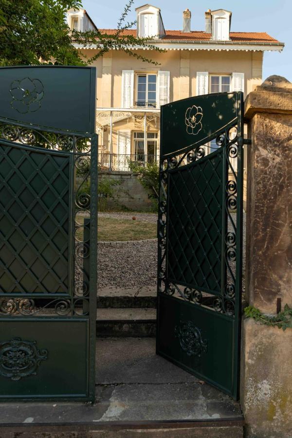 Le Parc Du Magnolia Bed and Breakfast Montbéliard Εξωτερικό φωτογραφία