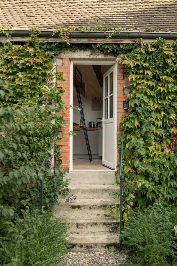 Le Parc Du Magnolia Bed and Breakfast Montbéliard Εξωτερικό φωτογραφία